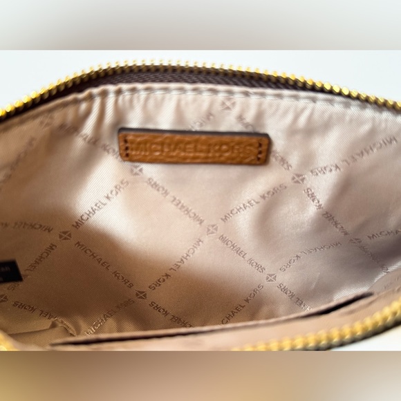 Michael Kors Jet Set Travel TZ Wristlet MK Brown - Picture 5 of 14